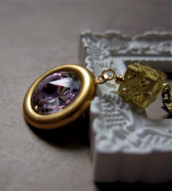 Looking Glass Necklace - Swarovski Crystal On Vintage Brass / In Dream (more Colors)