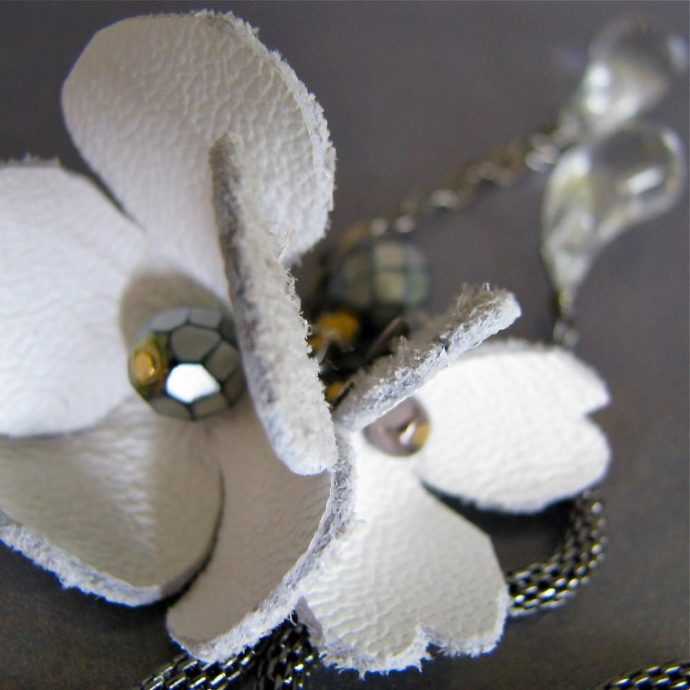 Pure - Romantic Necklace With White Hand Cut Leather Flowers & Vintage Lucite Drops